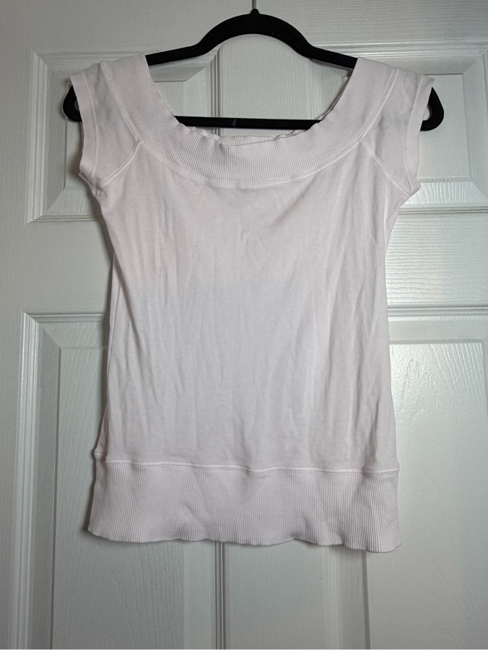 John Galt Brandy Melville Light Pink Ribbed Scoop Neck Cap Sleeve Top